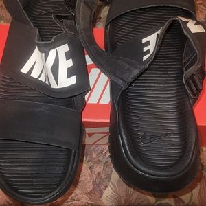 Women Nike Tanjun Sandals